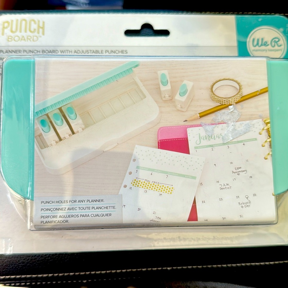 Planner hole punch We R Memory Keepers Punch Board “punch holes for any planner” - Picture 3 of 12